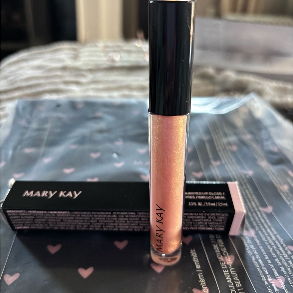 Mary Kay Radiant Lip Gloss - Sheer Illusion
